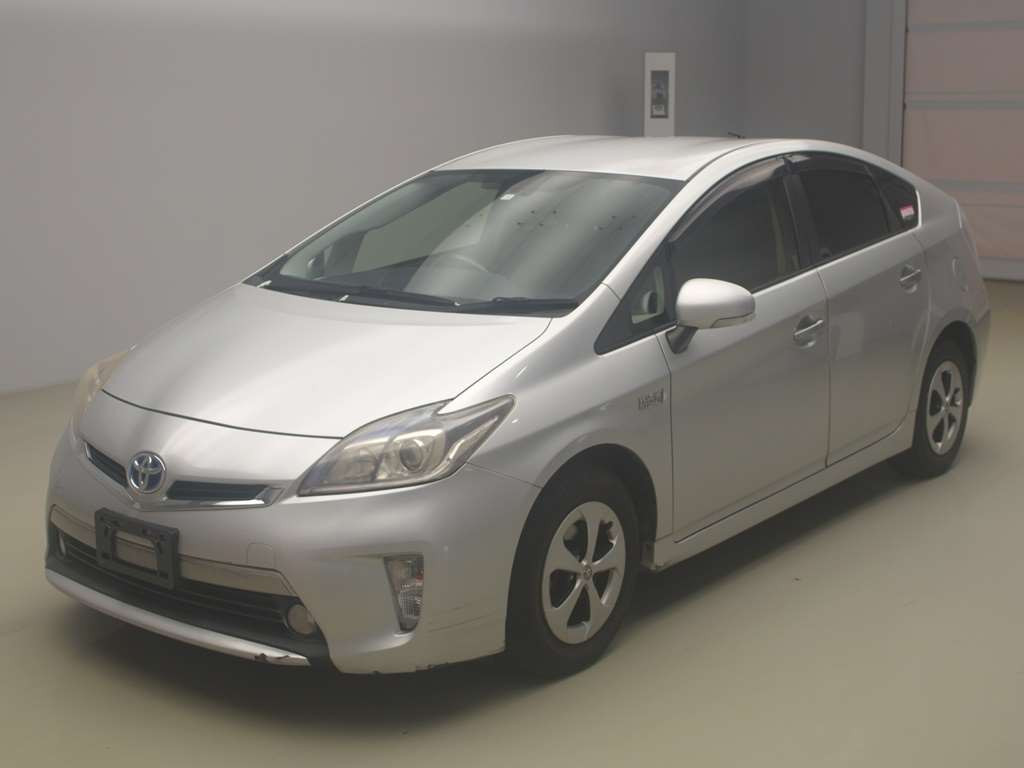 2012 Toyota Prius PHV ZVW35[0]