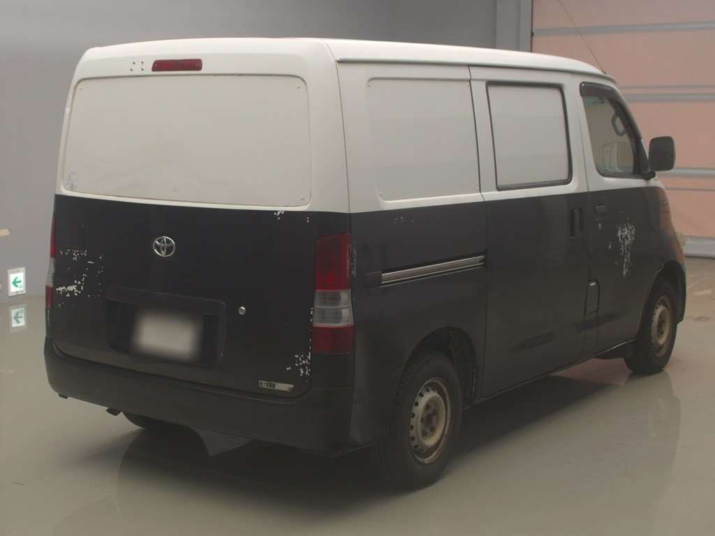 2011 Toyota Liteace Van S402M[1]