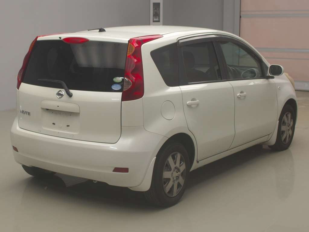 2012 Nissan Note E11[1]