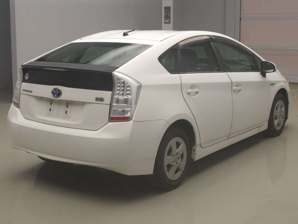 2011 Toyota Prius ZVW30[1]