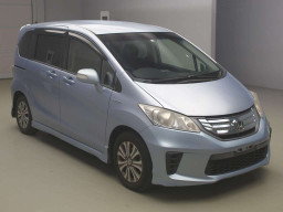 2012 Honda Freed hybrid