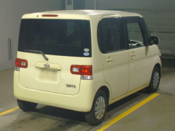 2009 Daihatsu Tanto