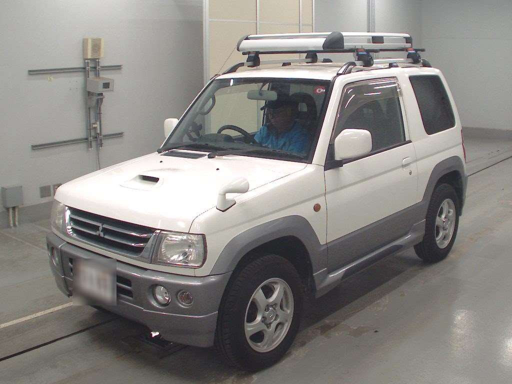 2004 Mitsubishi Pajero Mini H58A[0]