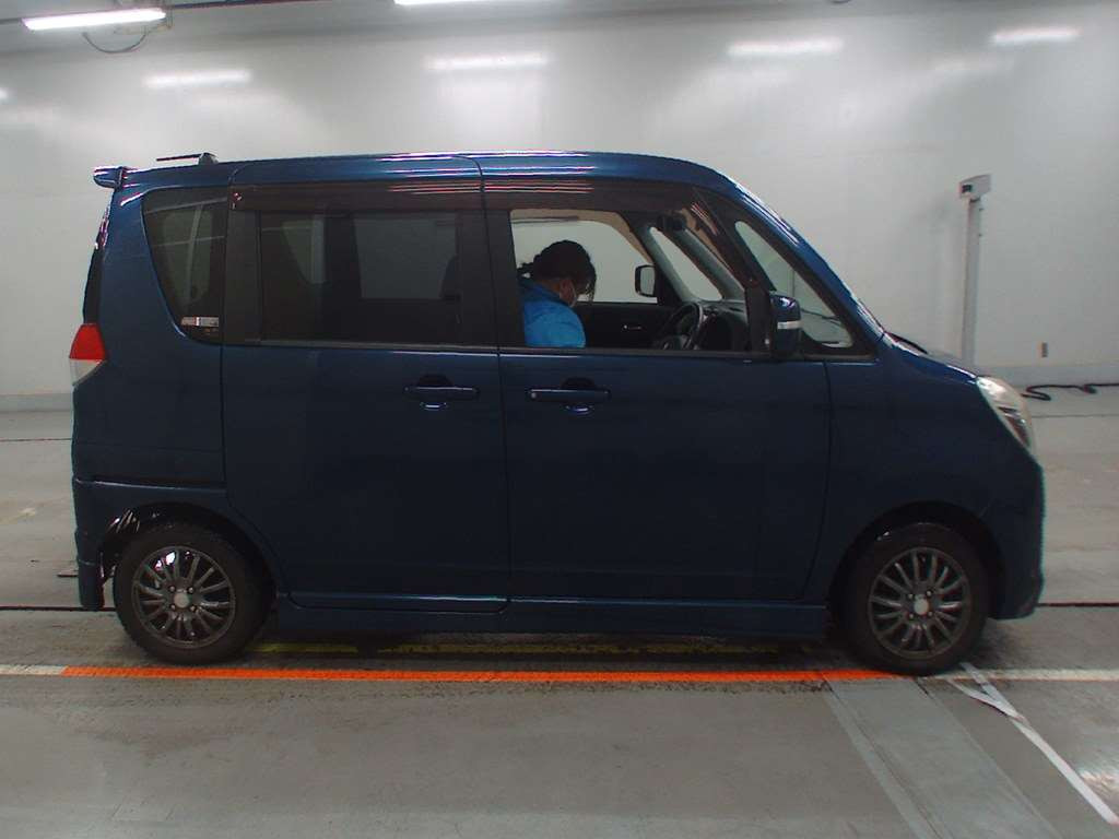 2012 Mitsubishi Delica D2 MB15S[2]