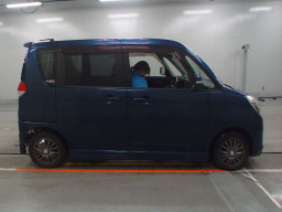 2012 Mitsubishi Delica D2