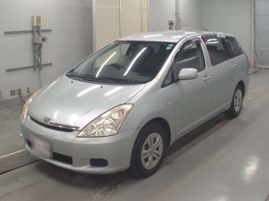 2004 Toyota Wish