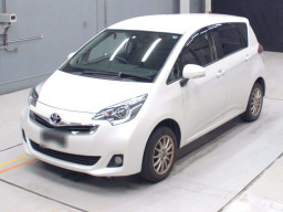 2015 Toyota Ractis