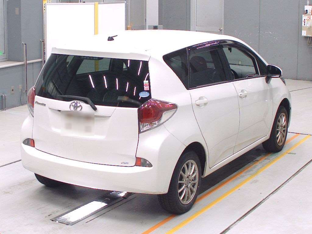 2015 Toyota Ractis NCP125[1]