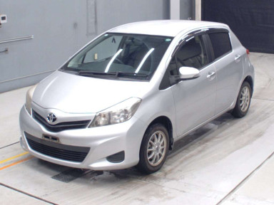 2013 Toyota Vitz