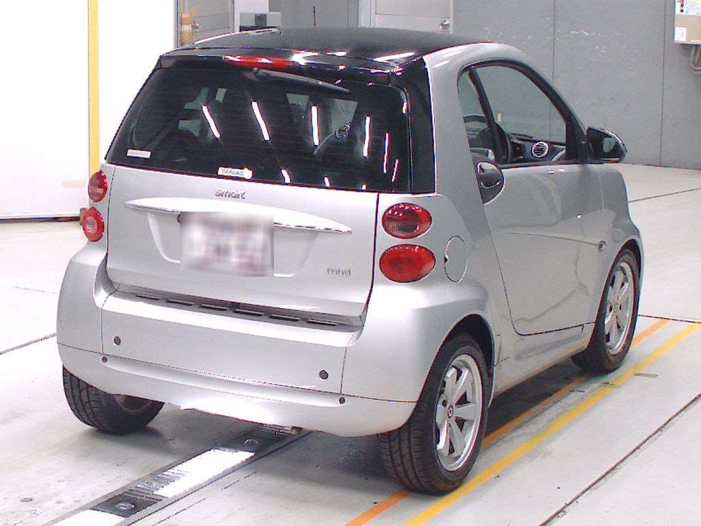 2011 Smart fortwo 451380[1]