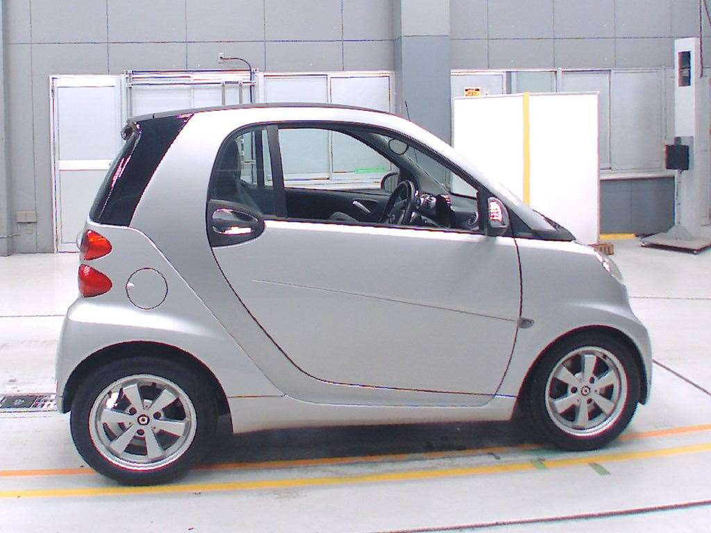 2011 Smart fortwo 451380[2]