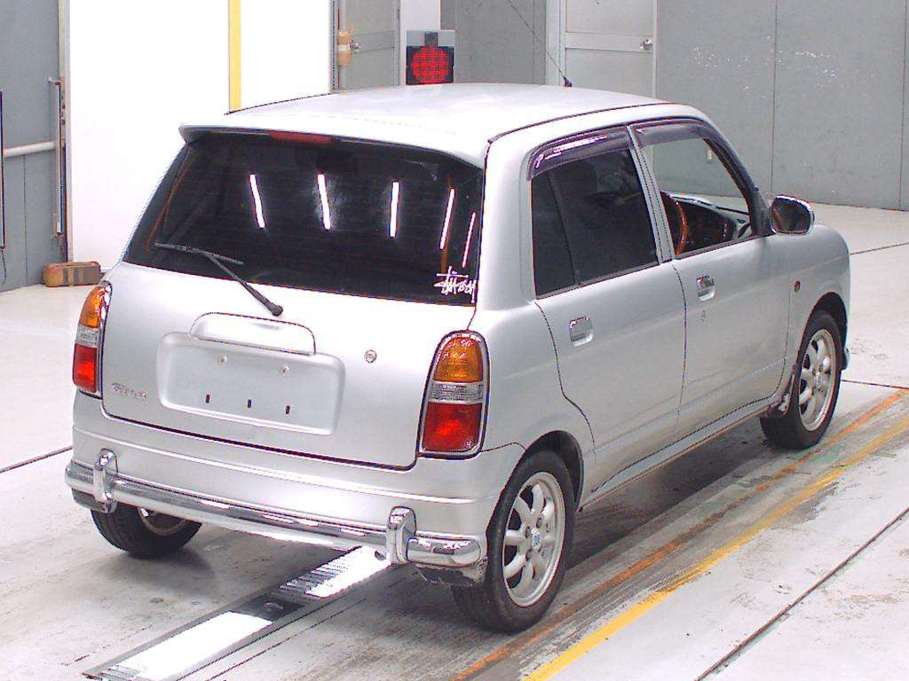 2000 Daihatsu Miragino L700S[1]