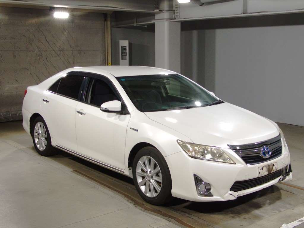 2011 Toyota Camry AVV50[2]