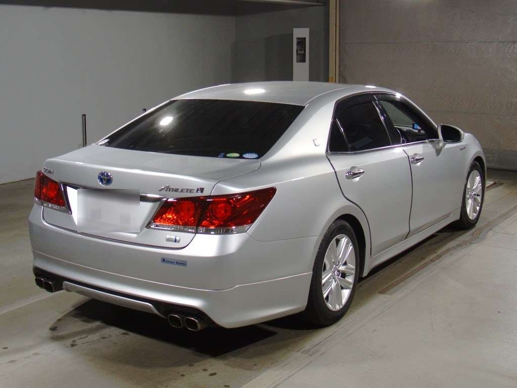 2013 Toyota Crown Hybrid AWS210[1]