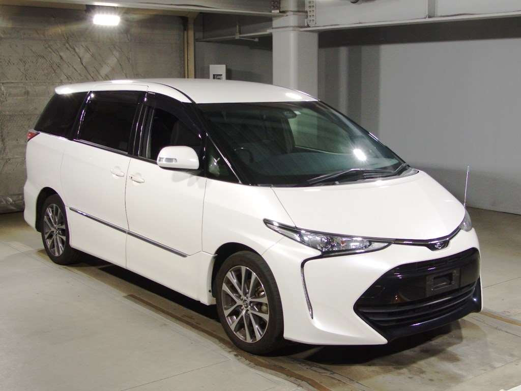 2018 Toyota Estima ACR50W[2]