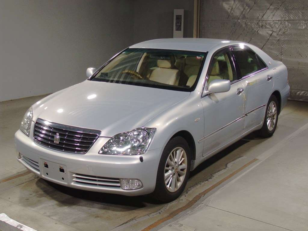 2004 Toyota Crown GRS182[0]