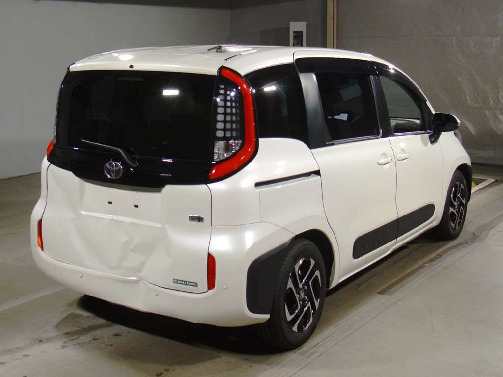 2022 Toyota Sienta MXPL10G[1]