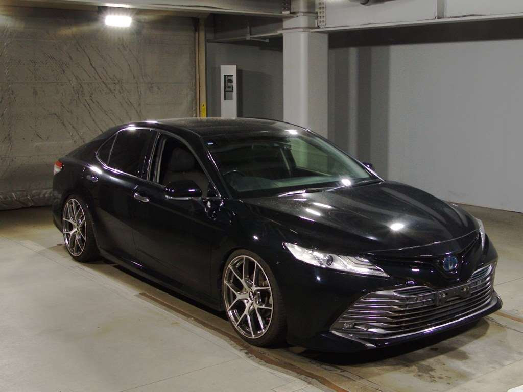 2018 Toyota Camry AXVH70[2]