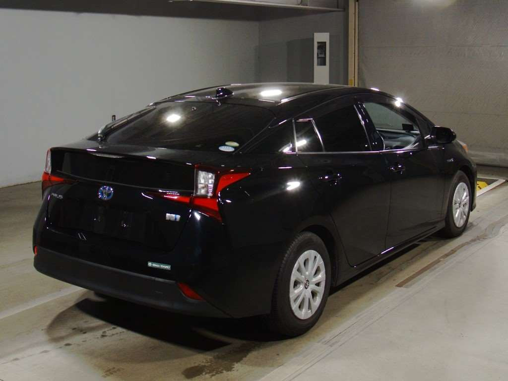 2019 Toyota Prius ZVW51[1]