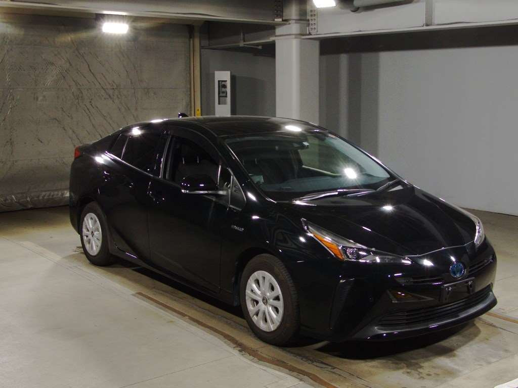 2019 Toyota Prius ZVW51[2]