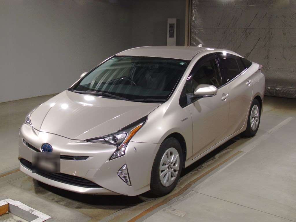 2017 Toyota Prius ZVW50[0]