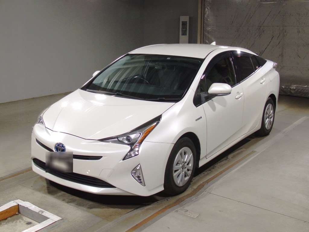 2016 Toyota Prius ZVW50[0]