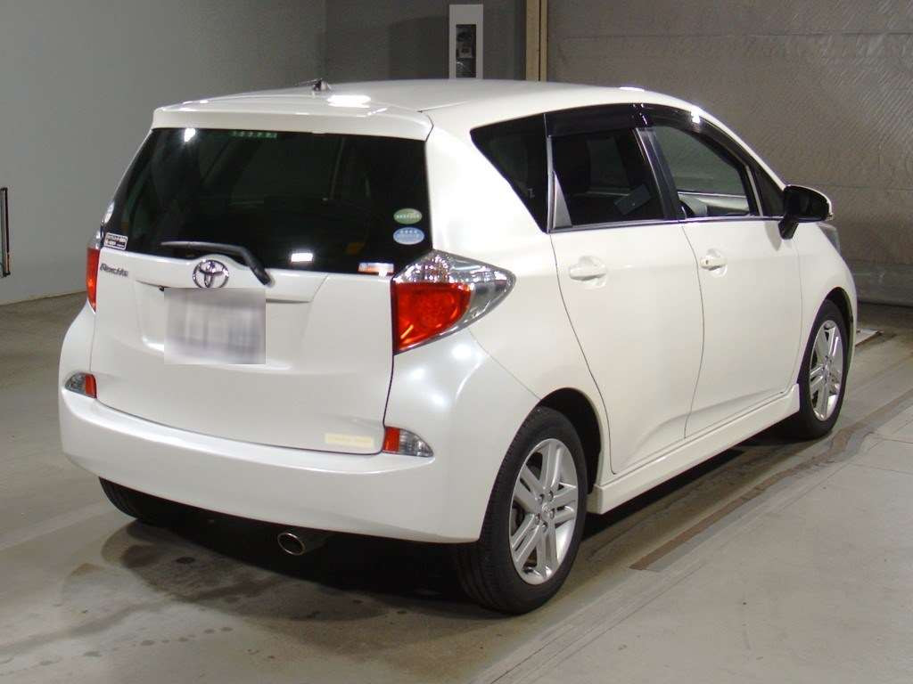 2014 Toyota Ractis NCP120[1]