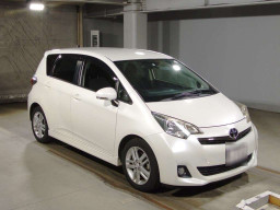 2014 Toyota Ractis