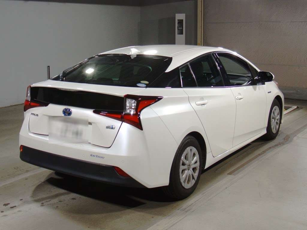 2019 Toyota Prius ZVW51[1]