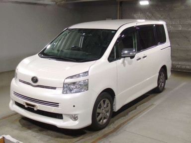 2010 Toyota Voxy