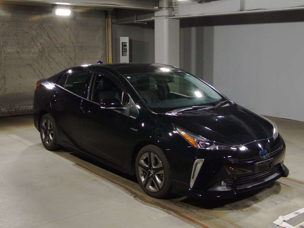 2019 Toyota Prius ZVW51[2]