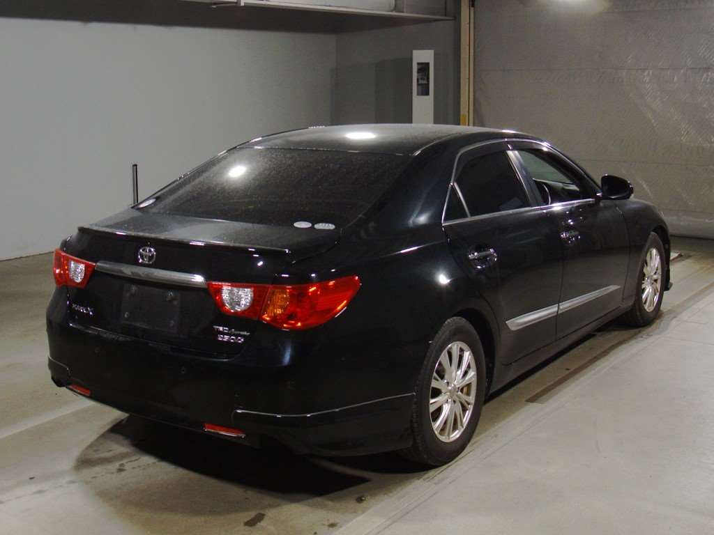 2010 Toyota Mark X GRX130[1]