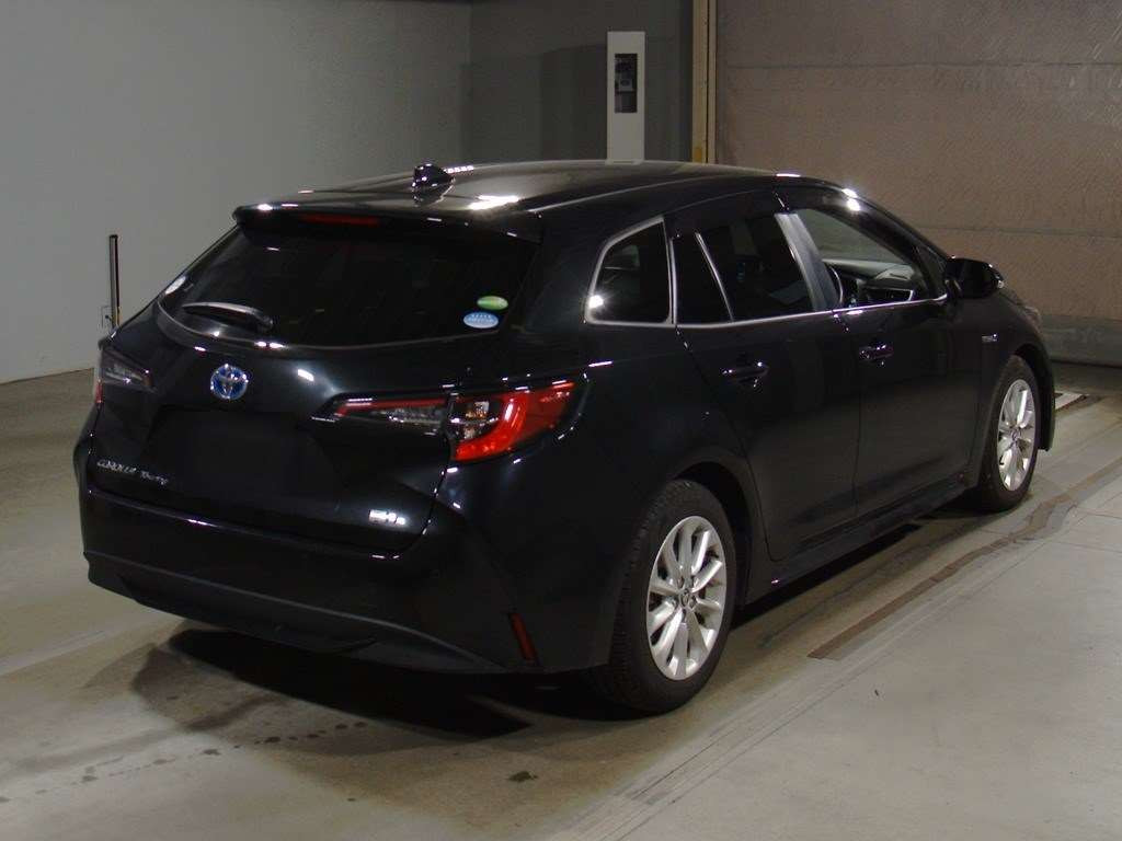 2019 Toyota Corolla Touring Wagon ZWE211W[1]