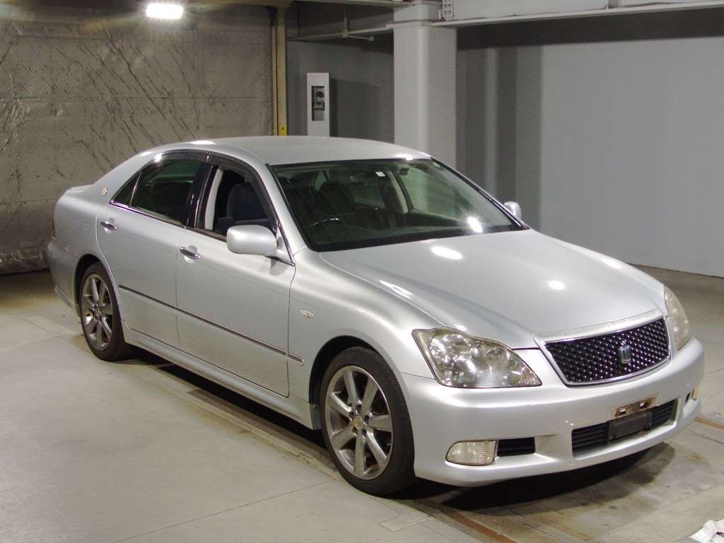 2006 Toyota Crown GRS180[2]