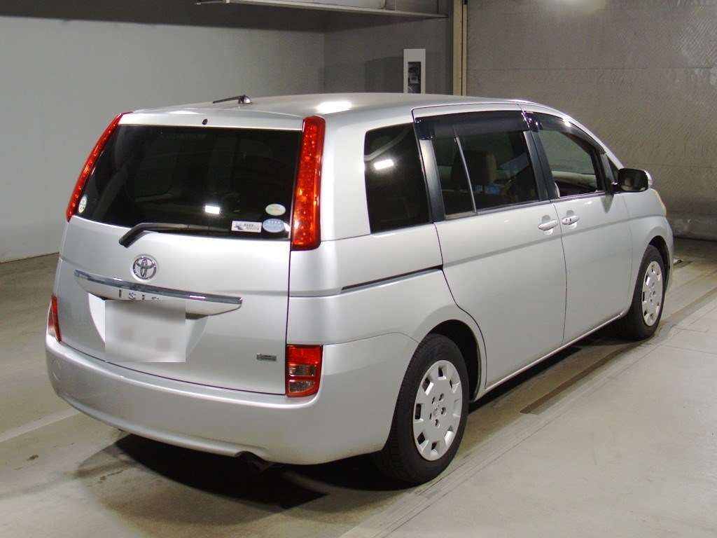 2010 Toyota Isis ZGM10G[1]