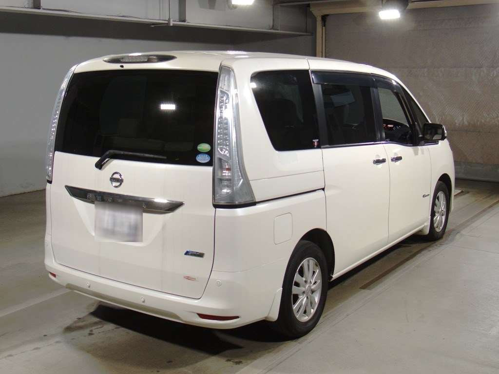 2014 Nissan Serena HC26[1]