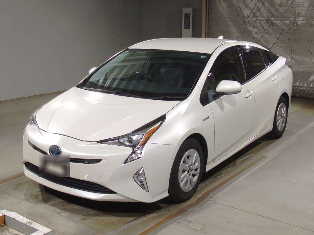 2017 Toyota Prius ZVW50[0]