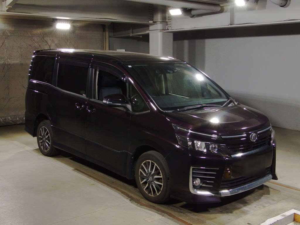 2016 Toyota Voxy ZRR85W[2]