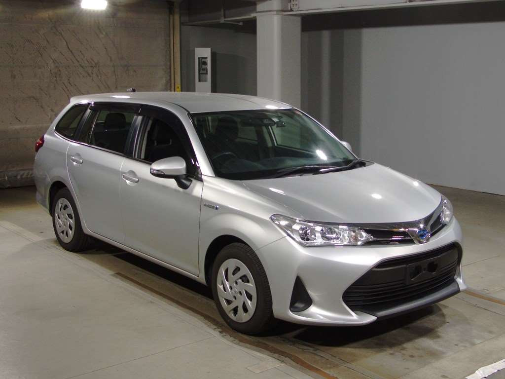 2019 Toyota Corolla Fielder NKE165G[2]