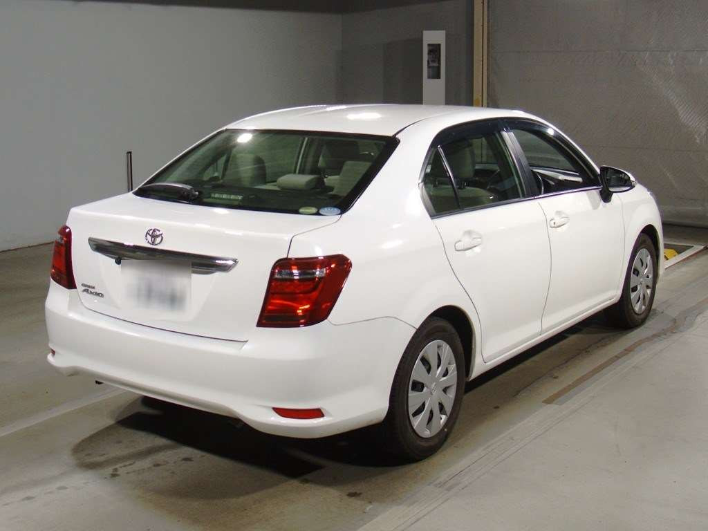 2016 Toyota Corolla Axio NRE161[1]