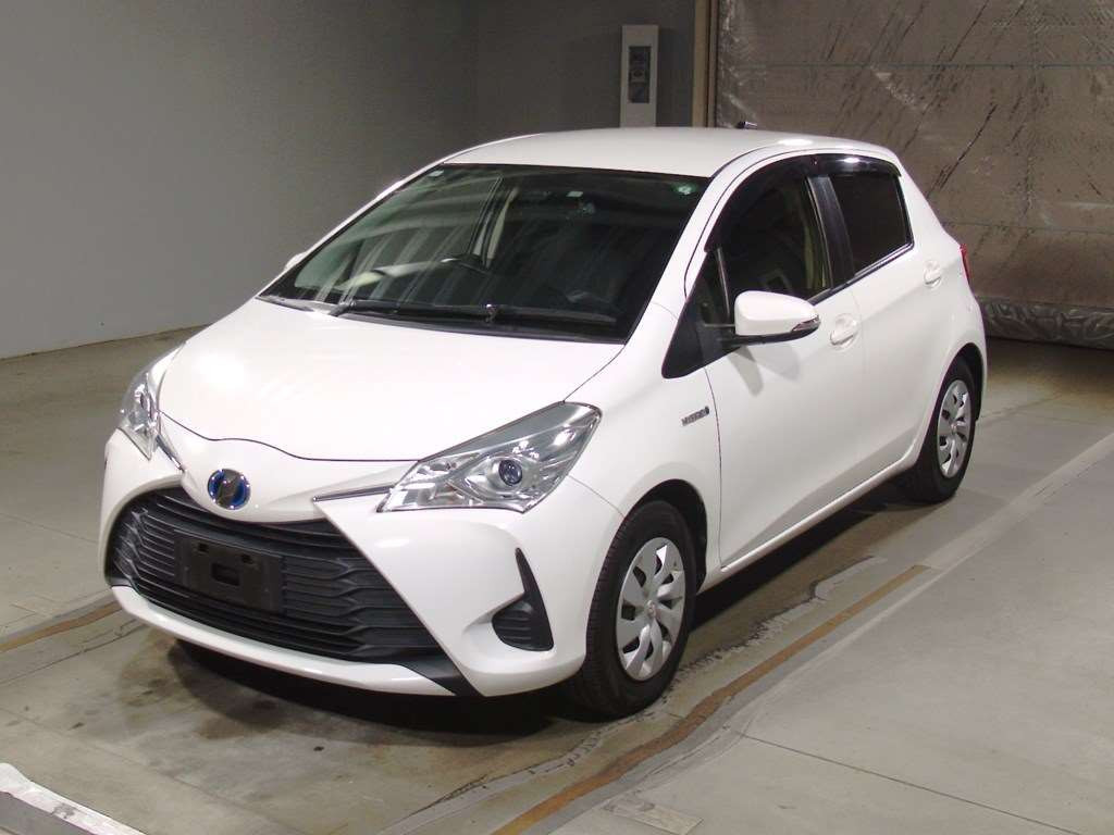 2019 Toyota Vitz NHP130[0]