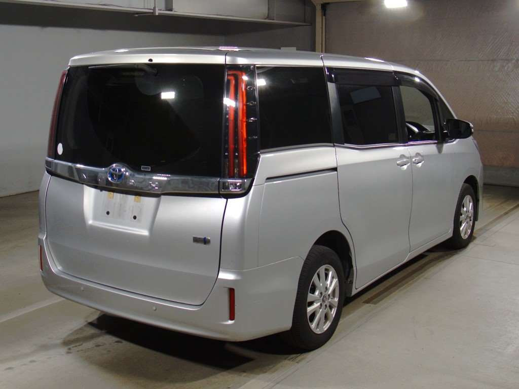 2021 Toyota Noah ZWR80G[1]