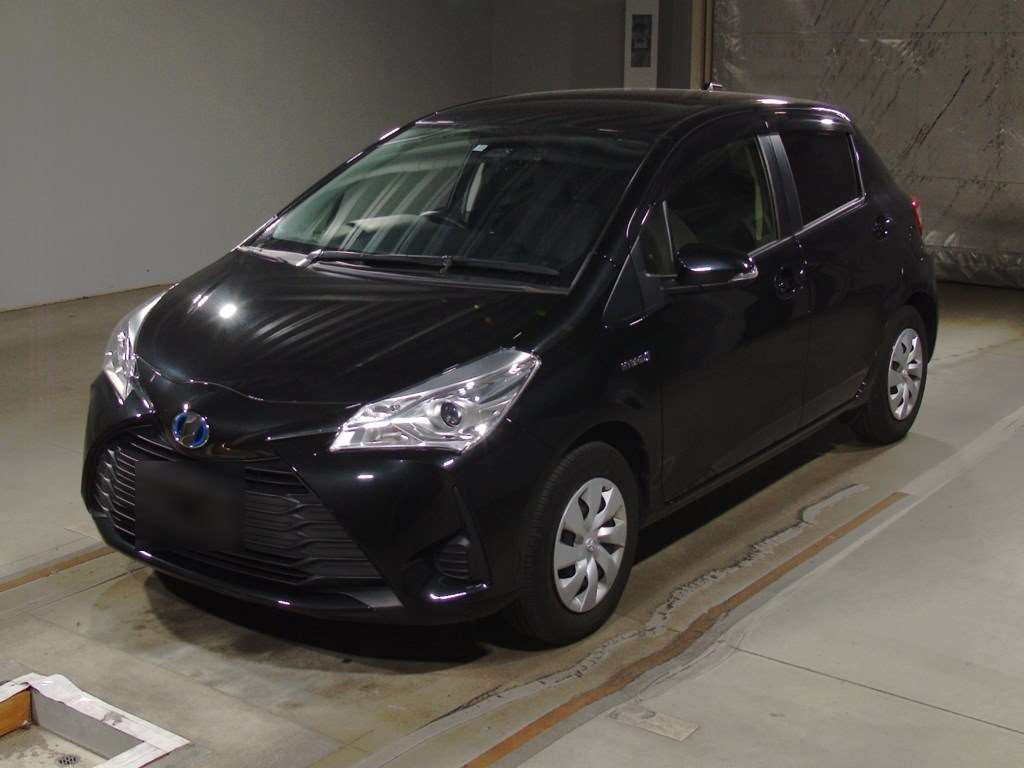 2019 Toyota Vitz NHP130[0]