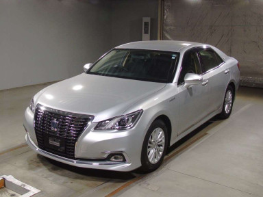 2016 Toyota Crown Hybrid