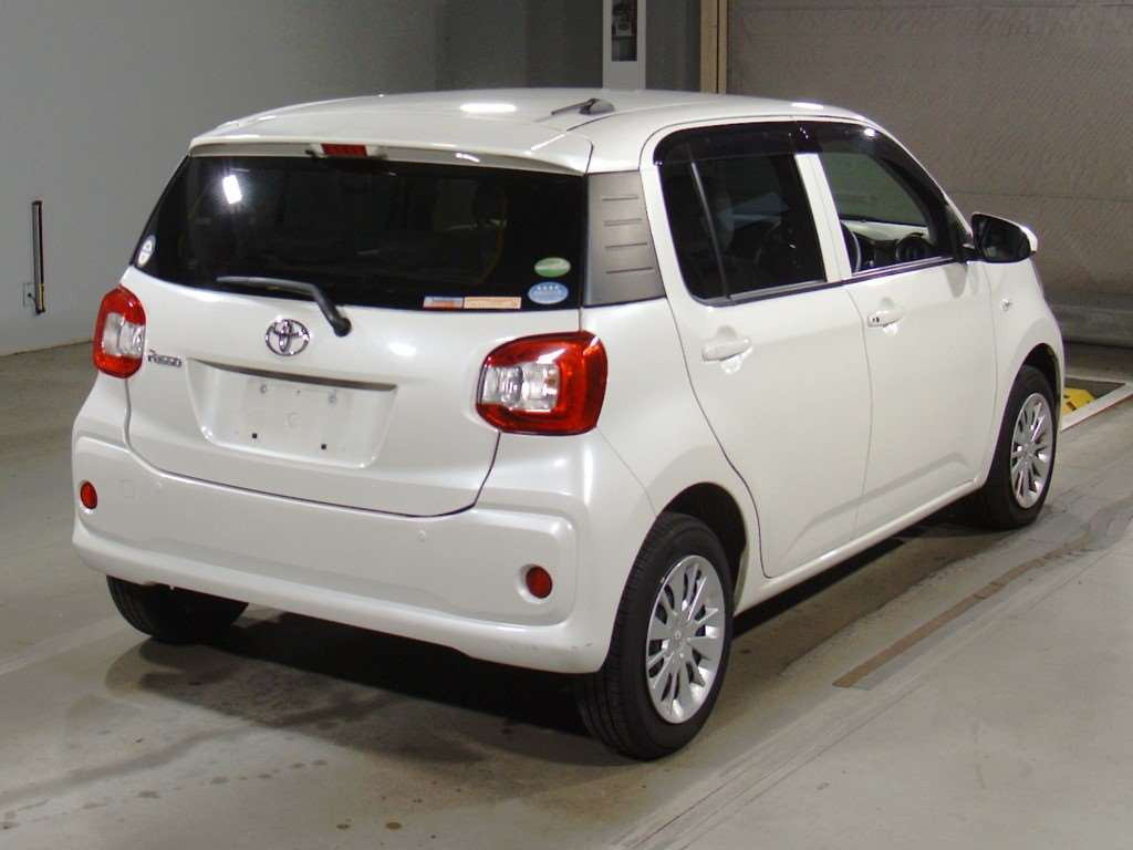 2016 Toyota Passo M700A[1]