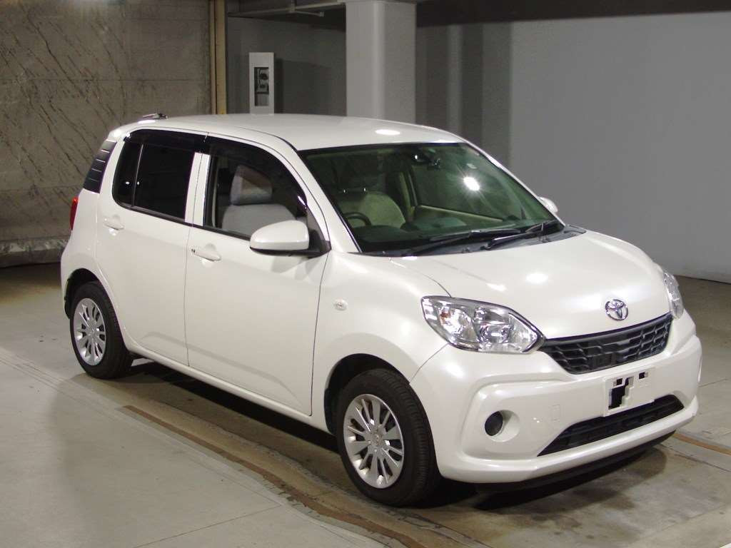 2016 Toyota Passo M700A[2]