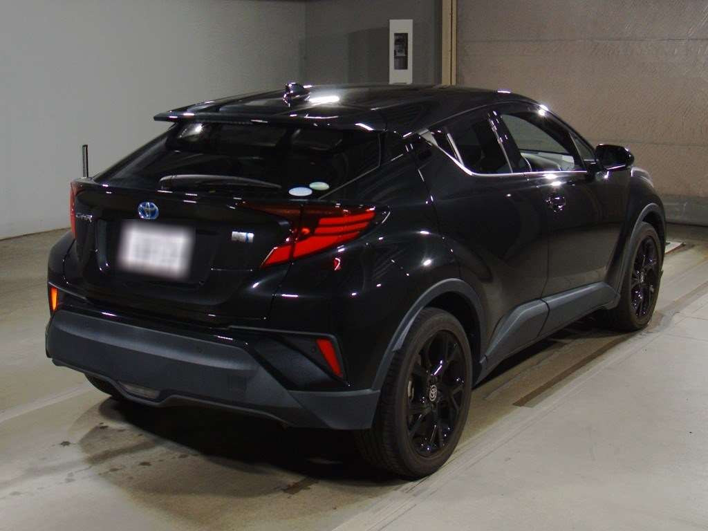 2020 Toyota C-HR ZYX11[1]