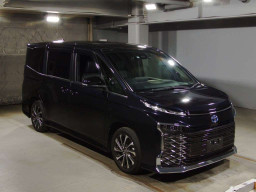 2022 Toyota Voxy