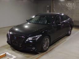 2021 Toyota Crown Hybrid