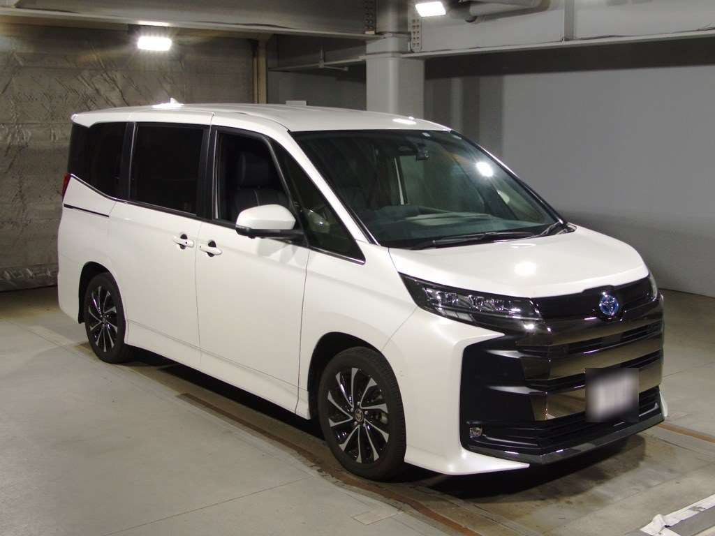 2023 Toyota Noah ZWR90W[2]